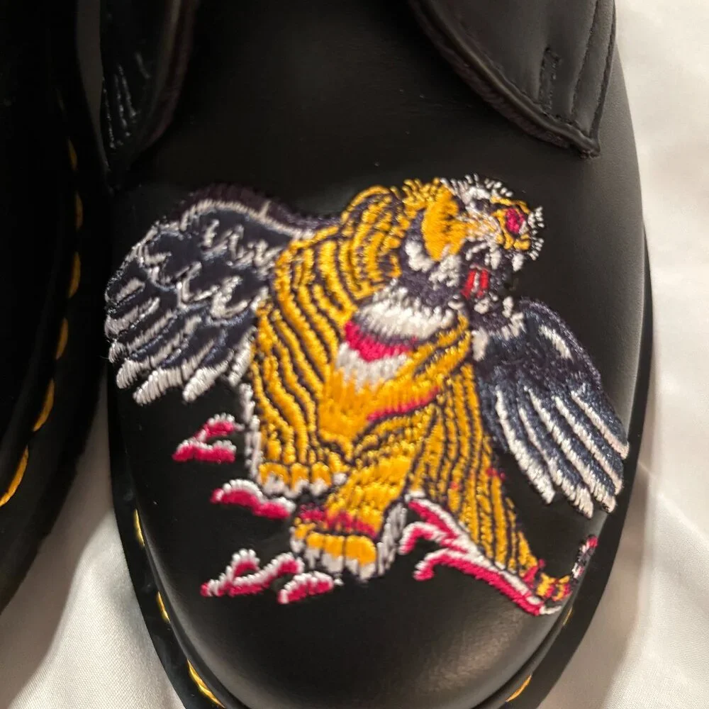 Dr. Marten 1461 Souvenir Embroidered Leather Shoes - Picture 3 of 10